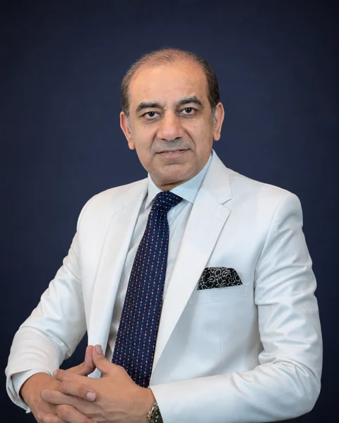 Professional portrait of Raza Ur Rehman